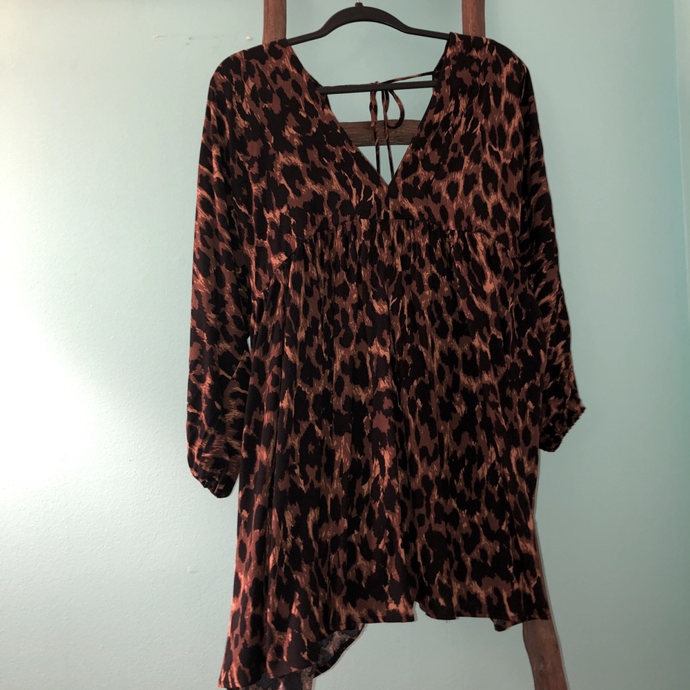 Leopard print oversized blouse